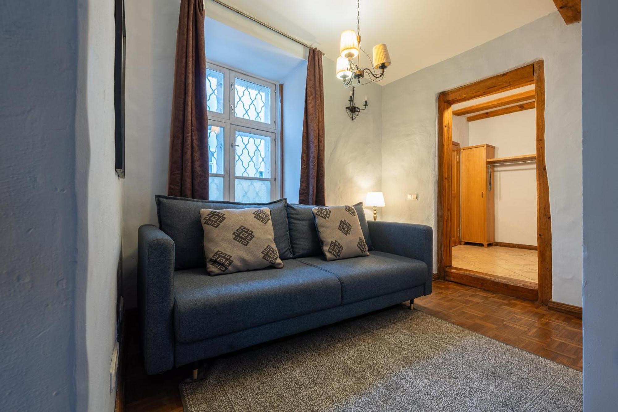 Old Town - Kohtu Apartment Талин Екстериор снимка